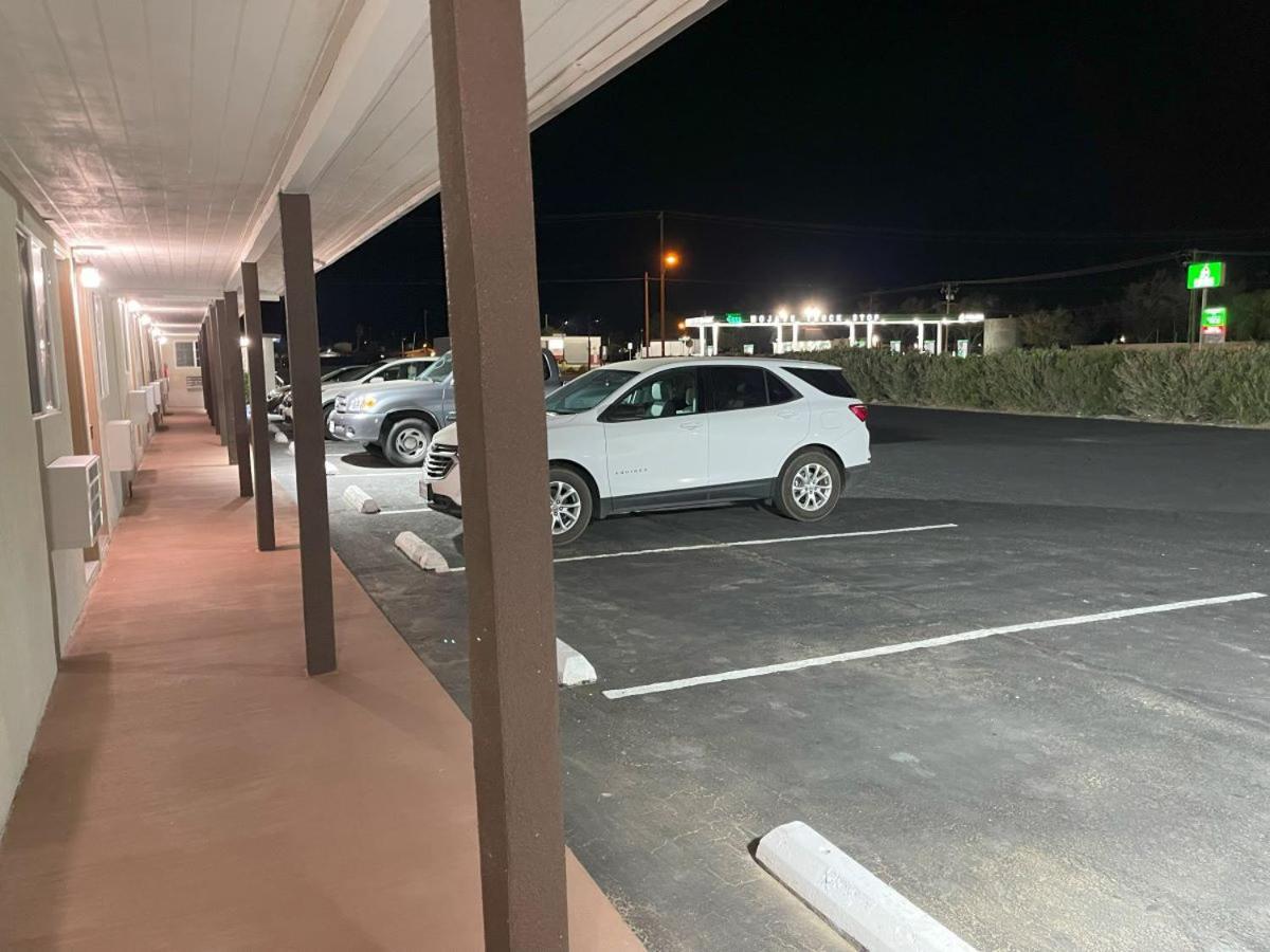 Palm Inn Mojave Exterior photo
