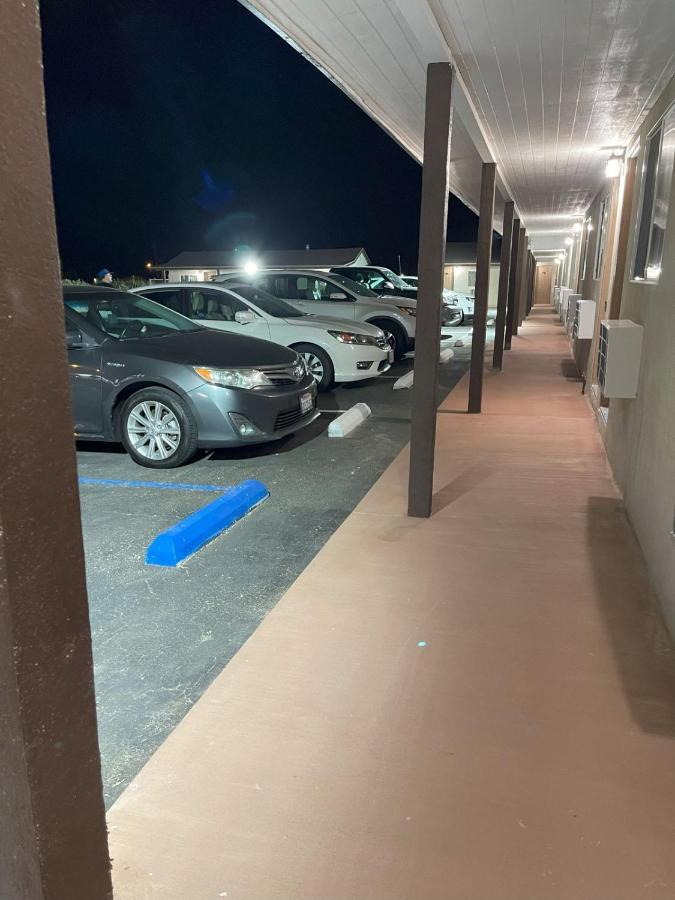 Palm Inn Mojave Exterior photo